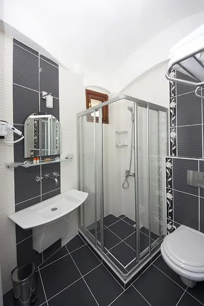 Ottoman Tulip Hotel İstanbul 5*,